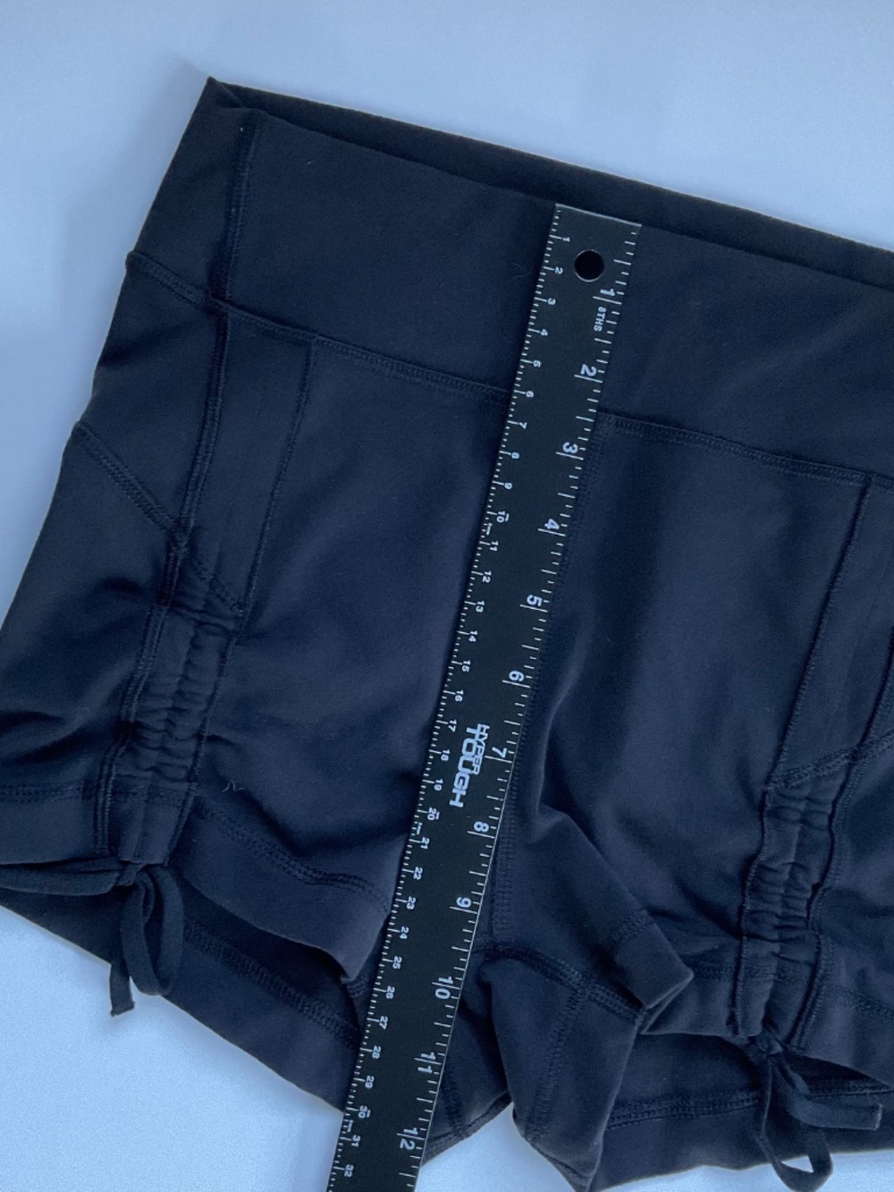 Lululemon Liberty Shorts Sz 2 Black Cinch Ties High Rise Athleisure Gym Jogging - Picture 5 of 8